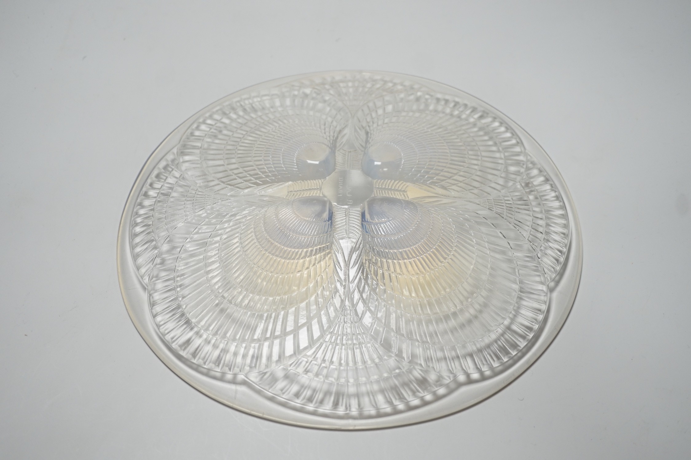 R. Lalique Coquille pattern opalescent glass dish, no.3009, 30cms diameter